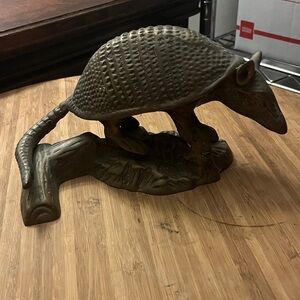 Vintage Cast Iron Armadillo Figurine – Rustic Western Texas Ranch Decor